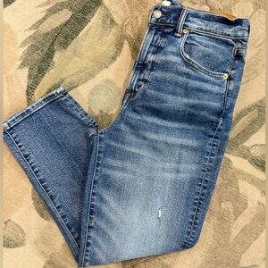 AE 77 Mom Jean